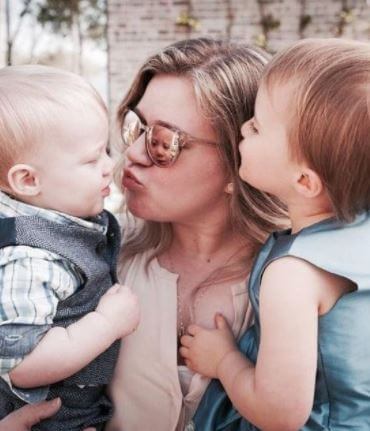 Remington Alexander Blackstock with his mother Kelly Clarkson and big sister River Rose Blackstock.